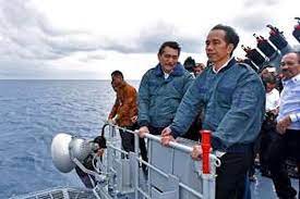 Cadangan minyak dan gas yang diperkirakan oleh. Terkait Sengketa Laut China Selatan Indonesia Tingkatkan Keamanan Di Natuna Halaman All Kompas Com
