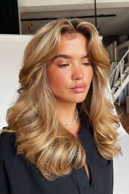 karla dias adlı kullanıcının CABELOS IDEAS panosundaki Pin