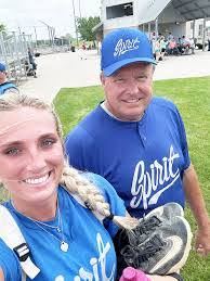 Robin Eddy's Instagram, Twitter & Facebook