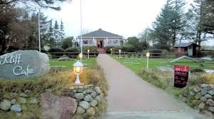 kliff cafe am goting kliff von hier aus hat man einen wunderbaren blick auf die weite des meeres fohr insel urlaub 2018