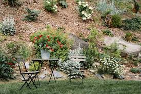 You can plant a traditional rock garden or simply fill a tiny space with these small but colorful plants. Gorgeous Rock Garden Ideas How To Build A Rock Garden