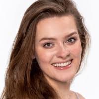 Liz Meade's Instagram, Twitter & Facebook