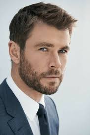 One of the simplest and simplest ways to get your hair out of your face is to tie it back in a sleek ponytail. Chris Hemsworth Hair Mens Haircuts Short New Men Hairstyles Haircuts For Men