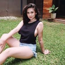 Yen Santos unofficial