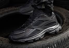 Reebok rbk premier pump parischalk, alabaster & navy. Kanghyuk Reebok Premier Road Modern Release Date Sneakernews Com