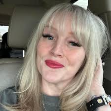 Winners have been chosen! Congrats to Kelly Gall Nelsen, Robyn Jacobson  McCartney, Terry Colangelo-Call, Adria Bader, and Cathy Tranmer-Kolm!***  These two oils are a match made in heaven! The combination creates a