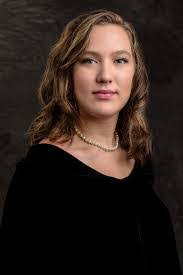 Danielle Granger's Instagram, Twitter & Facebook