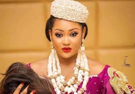 EXTRA: I died, went to heaven, became a queen and returned to life, says Doris  Ogala - TheCable Lifestyle