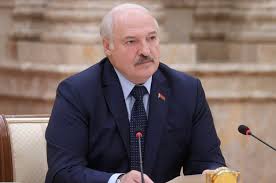 От 1975 до 1977 г. Lukashenko Predrek Es Stolknovenie S Vooruzhennymi Migrantami Belorusy I Rynok