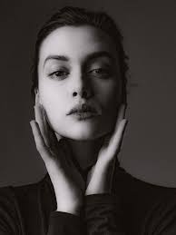 MARIA PENDER : Radek Świątkowski