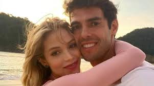 Carol dias, kaká e a filha esther foto: Kaka E Carol Dias Mostram A Filha Recem Nascida Que Cabeluda