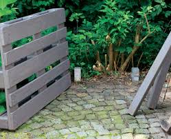 Das hat sicherlich viele gründe. Kreativ Idee Paletten Als Bluhender Sichtschutz Anleitung Mein Schoner Garten