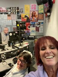 Michael Mitsch it's going down😊❤️🔥🎄🎁