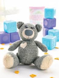 There's 24 doll clothes patterns. Adorable Knitted Dolls 10 Free Patterns