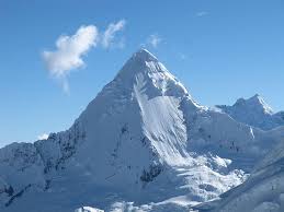 This new version is seemingly based on artesonraju, a peak in peru's. Artesonraju 6025m 5 Or 6 Days Andino Trek High Altitude Experts Climbing Natural Landmarks Andes