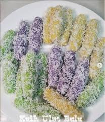 Emmm sedapnye kuih rempeyek kacang tanah & ikan bilis ni,,rugi x try buat kuih ni.rasanye yg enak dan rangup menambahkan lagi kesedapannye. Kuih Ulat Bulu Penuh Inti Buatnya Tersangatlah Mudah Makan Satu Tak Cukup Pa Ma