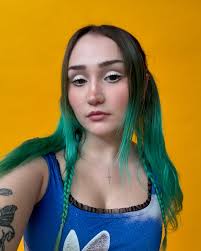 Madeline (The Person) (@madelinetheperson) • Instagram photos and videos