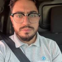 40+ perfiles de «Benucci»