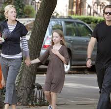 Maybe you would like to learn more about one of these? Us Celebrities Ethan Hawke S Wife Gives Birth Welt