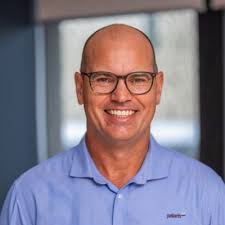 Helen Murray, take a bow. It's hard to believe the day has come for the  @QueenofProperty to hang up the dictaphone, put down the bodkin, complete  that last time sheet, return Baalman