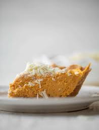 Pumpkin Mousse Pie With White Chocolate Pumpkin Mousse Pie Recipe In 2020 Pumpkin Mousse Savory Pumpkin Recipes Pumpkin Chocolate