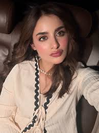 👥; what took you so long❓ “The traffic was crazy”🫣 #ootd #carphotoshoot  #slayinginwhite #girltherapy #loveandlight❤️💫