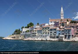 Rovinj wird von vielen als die romantischste stadt kroatiens bezeichnet und wird heutzutage auch „kleine venedig genannt. Altstadt Von Rovinj Kroatien Stockfoto 3302049 Bildagentur Panthermedia