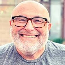 Eileen Hesch's Instagram, Twitter & Facebook