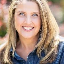 Caroline Jaffe's Instagram, Twitter & Facebook