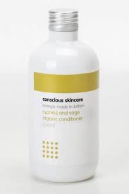 Marie claire editors review their favorite shampoos and conditioners from living proof to l'oréal, whether your hair is frizzy, dry, damaged, or yes i know perfection is supposed to be unattainable, and for the most part, it is. Eco Friendly Shampoo Conditioners 11 Ethical Brands For Glossy Locks
