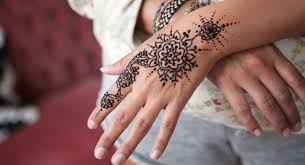Henna is a small flowering shrub that has many uses. Pin On Henna Paradise