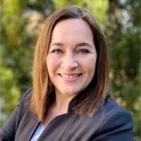 Denise Louis's Instagram, Twitter & Facebook