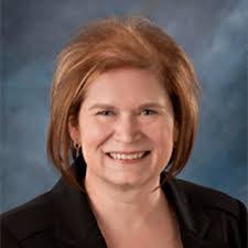 Kami Lee's Instagram, Twitter & Facebook