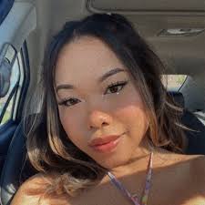 jenny (@jennytruonng)