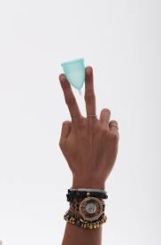 Jun 29, 2016 · wash your hands in the sink outside, walk in the toilet opening and closing the doors holding a tissue in your hand not to let the bacteria go back in your hands. Should You Steam Or Boil Your Menstrual Cup Pixie Cup