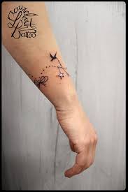 Tatouage Bracelet Le Modele De Bijou De Peau Par Laurelarth Tattoo Tatouage Bracelet Tatouage Tatouage Bracelet Poignet