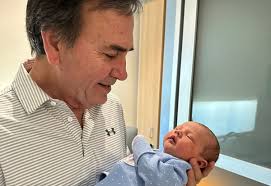 Felicidades a todos los abuelos, ¡Ellos son el mayor tesoro!