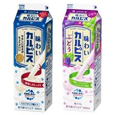 味わいカルピス 味わいカルピス ぶどう パッケージデザイン 紙パック 果汁飲料