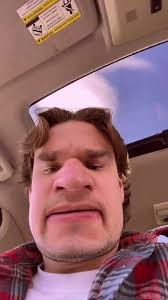 Chase Freeman (@chiggyfreedoe)