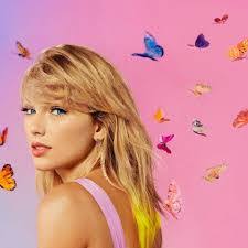 Ella Swift's Instagram, Twitter & Facebook