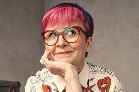 Tracey Cartwright's Instagram, Twitter & Facebook