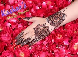 Get ready to all insight you ever wants about expert mehndi designs by kashee. Pin On Kashee S Glamorous Hair Styling