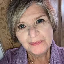 caroline black (@caroblack)