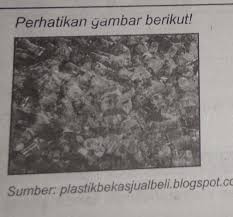 Pemisahan antara sampah anorganik dan sampah organik menjadi lebih mudah ketika kompos sampah dalam kondisi kering. Gambar Di Atas Merupakan Sampah A Logamb Anorganikc Organikd Karet Brainly Co Id