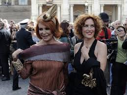 I seguenti campi non sono stati compilati correttamente: Ripa Di Meana Lite Sui Gioielli Fra Andrea E Lucrezia Lante Della Rovere Corriere It