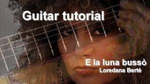 A d e la luna bussò alle porte del buio a d fmmi entrare, lui rispose di no a d e la luna bussò dove c'era il silenzio a d ma una voce sguaiata disse non è più. E La Luna Busso Loredana Berte Tutorial Chitarra Accordi E Ritmo Youtube