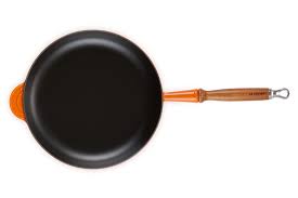 Trova la tua padella antiaderente alluflon. Padella In Ghisa Vetrificata Con Manico In Legno Le Creuset It