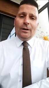 Pellegrini k lopate! Sú tieto slová opodstatnené? Čo si myslíte vy?,  Pozrite si celý rozhovor na YouTube, 👉 Link v bio., Prezident urobil krok,  ktorý v novodobej histórii Slovenska neurobil nik. , ...