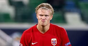 First player in uefa champions league history to score six goals in his first three games. Erling Haaland Makes Scoring Look So Easy We Re Starting To Doubt If He S Real Planet Football