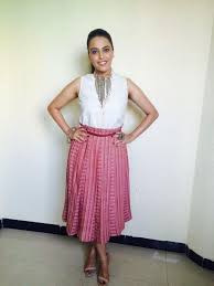 Swara bhaskar latest breaking news, pictures, photos and video news. Swara Bhaskar Biography Wiki Age Family Husband Movies Popular Actresses Indian Film Actress Veere Di Wedding